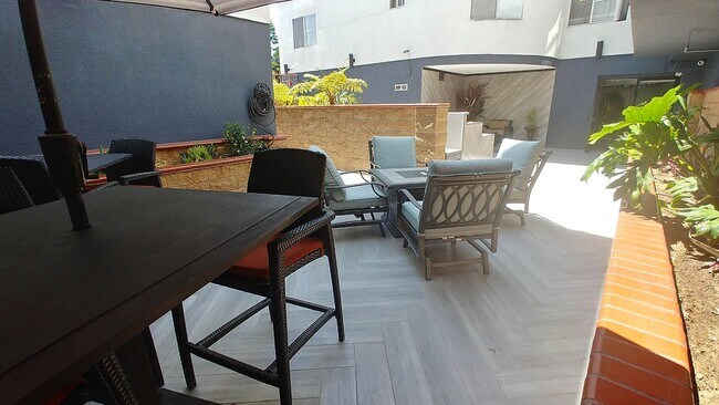 Villa De Adel Apts
