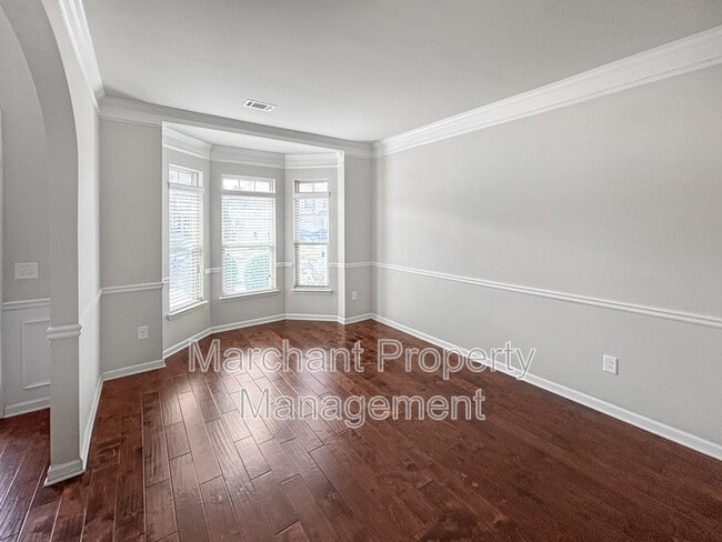 Photo - 147 Border Ave