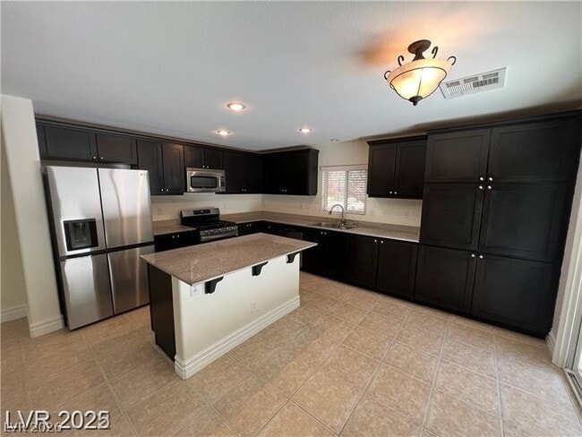 Photo - 291 Broken Par Dr