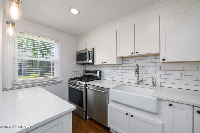 Building Photo - 158 Manor Dr Unit 1506