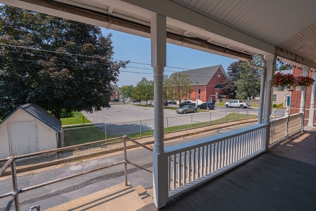 Photo - UPDATED FOUR BEDROOM/1.5 BATH TOWNHOME