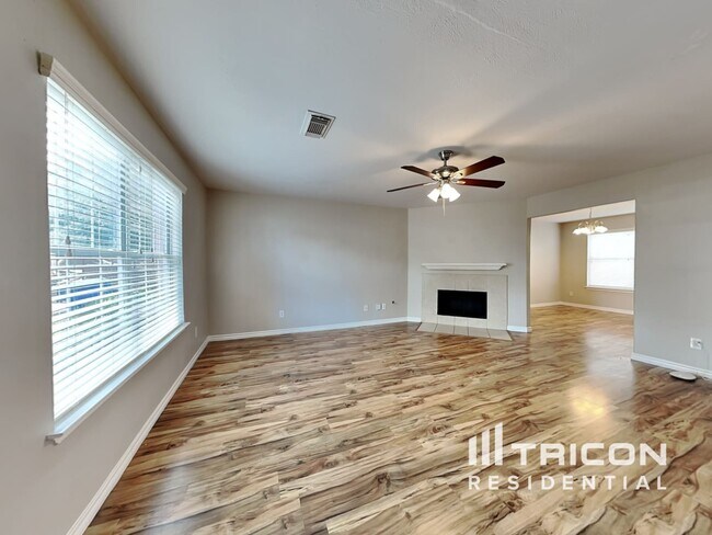 Photo - 1910 Flycaster Dr