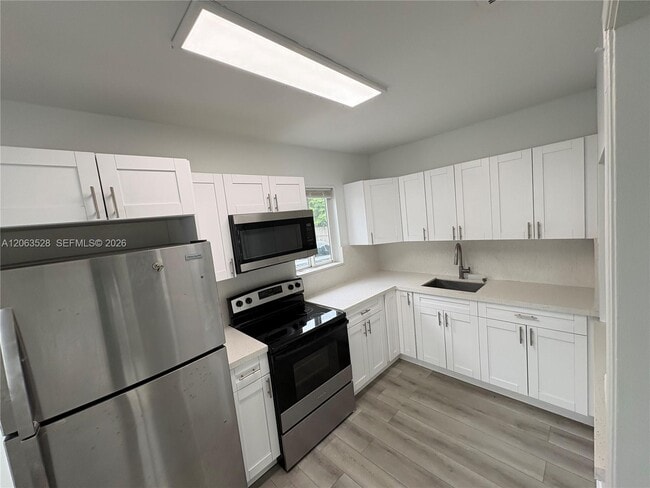 Photo - 10417 NW 6th Ave Unit Front