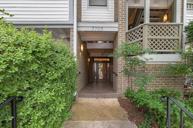 Photo - 7705 Lafayette Forest Dr Unit 34