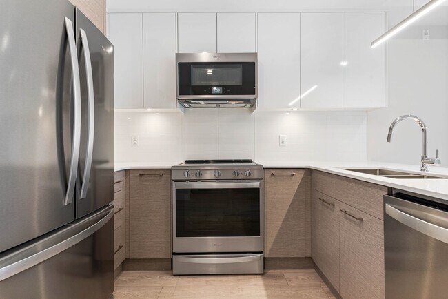 Photo - 45500-45500 Market Way