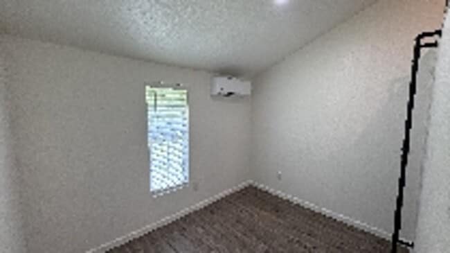 Photo - 110 Rabe Rd