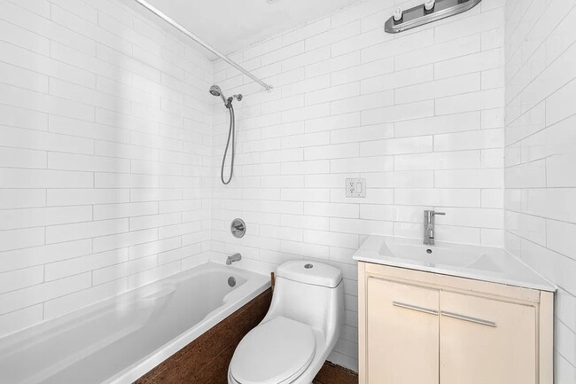 Photo - 2311 Cortelyou Rd Unit 2