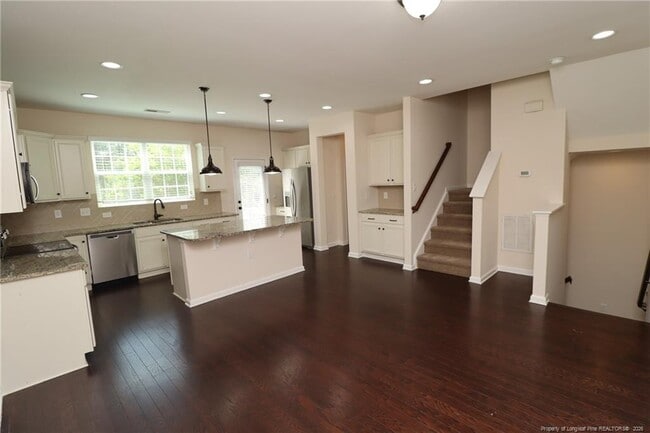 Photo - 1405 Regents Ln