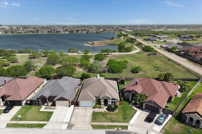 Photo - 7522 S Lake Dr