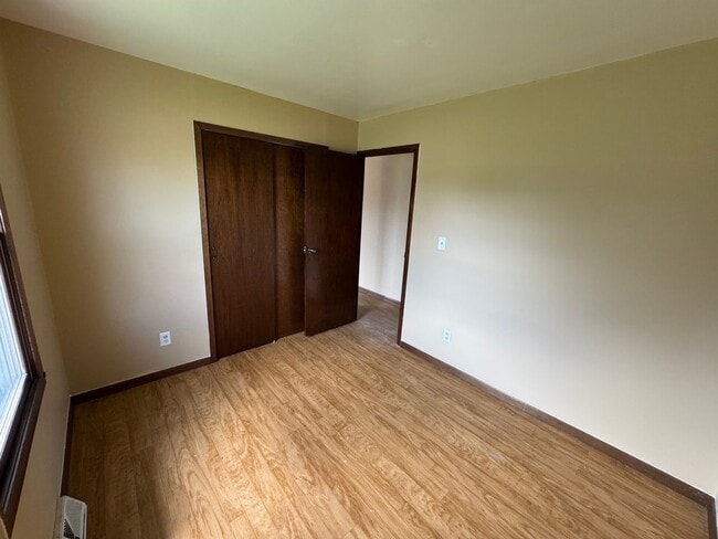 Photo - Charming and Spacious East Moline Home!