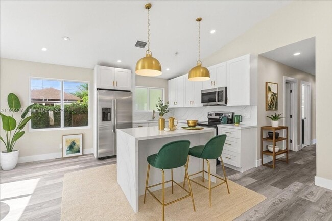 Building Photo - 6120 SW 63rd St