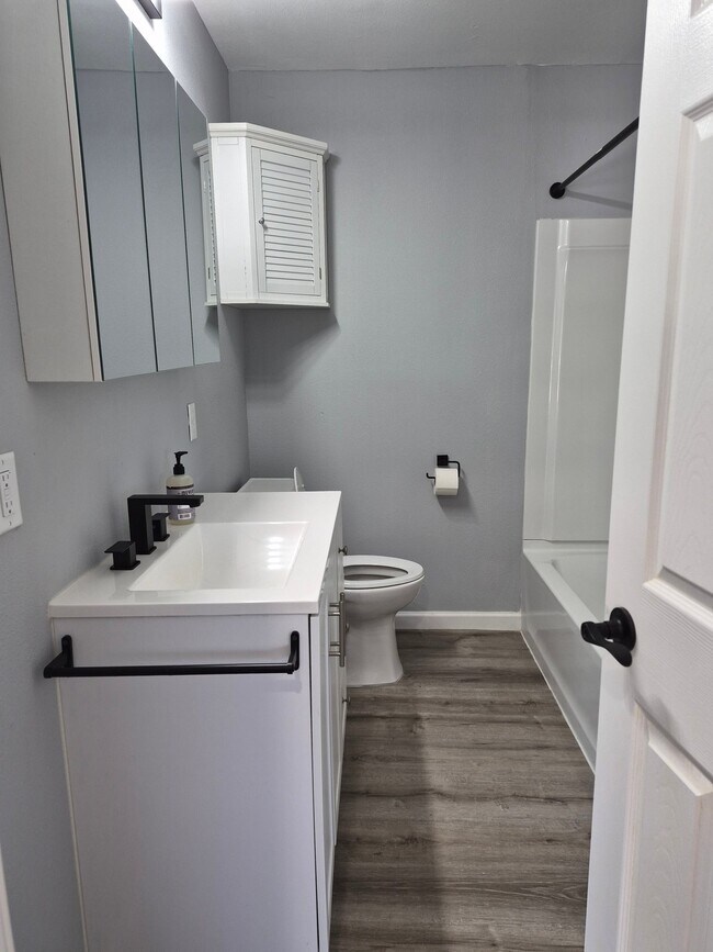 Photo - 312 S Rose Hill Rd