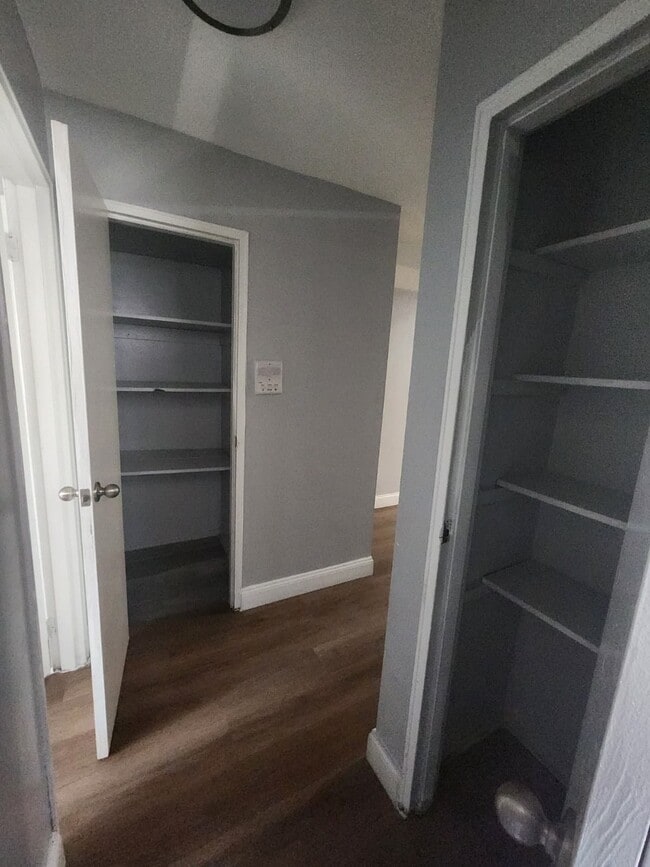 Photo - 364 Williamson St