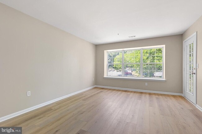 Photo - 1741 Braken Ave Unit 137