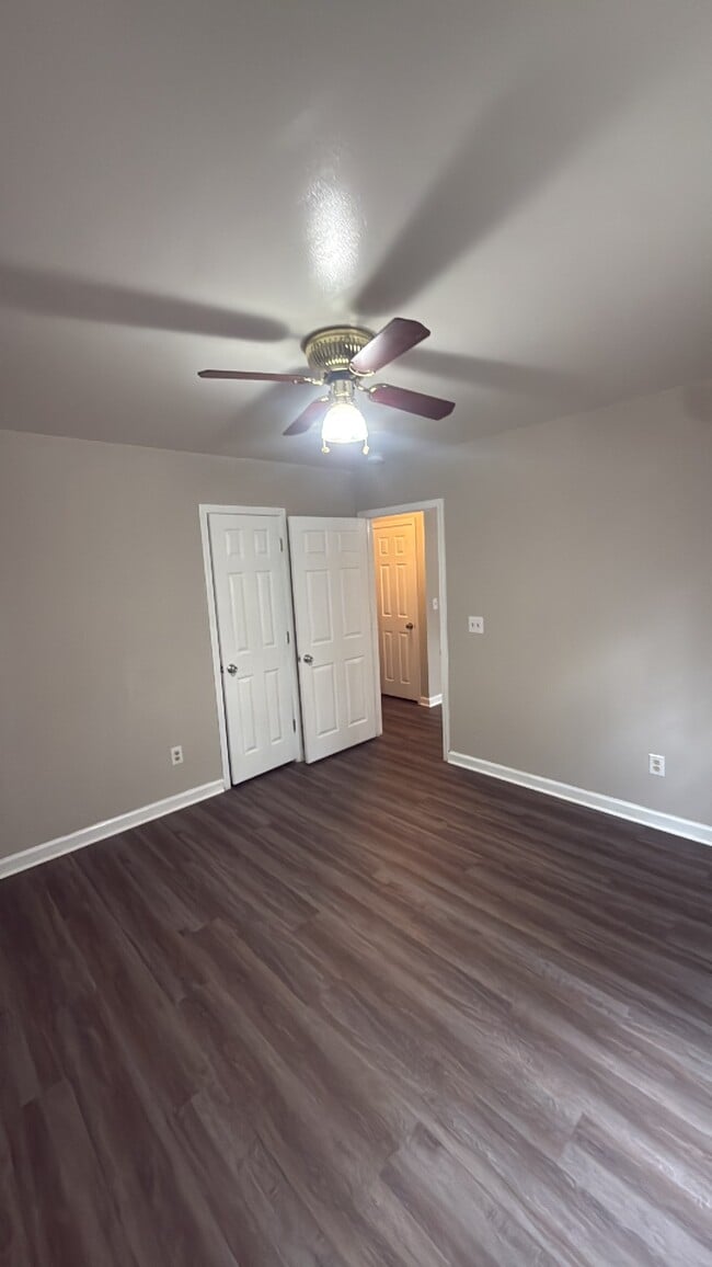 Photo - 1154 Kirkland Ave