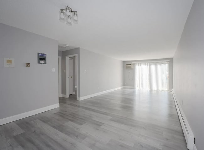 Photo - 1 Pembroke Dr Unit 19