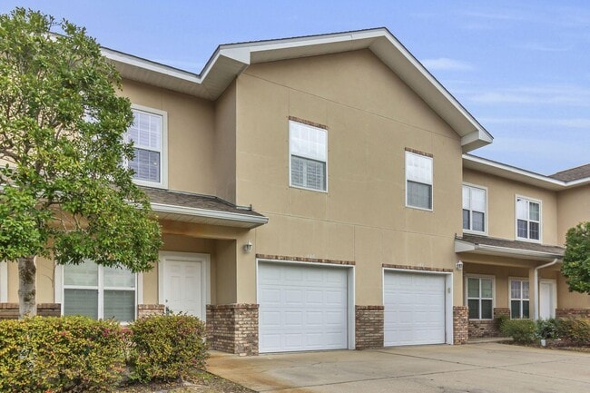 Photo - 1486 Bentley Cir