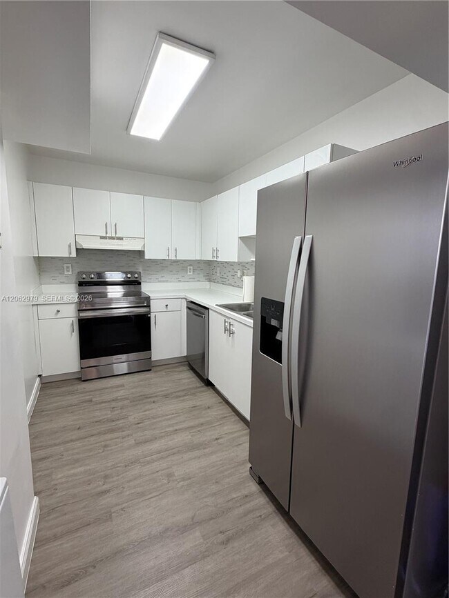 Photo - 8261 NW 8th St Unidad 434
