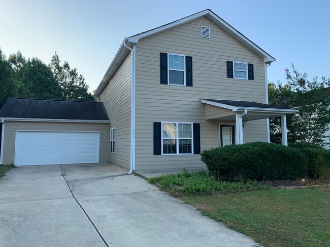 Milford Heights Single-Family Home - Milford Heights Single-Family Home