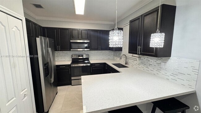 Building Photo - 14962 SW 9th Terrace Rental