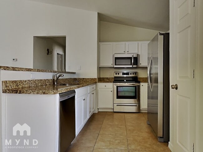 Photo - 3005 N 89th Dr