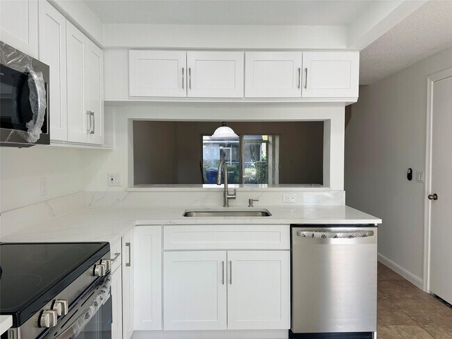 Photo - 5503 Pageant Pl