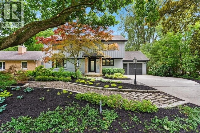 Photo - 203 Forsyth Dr