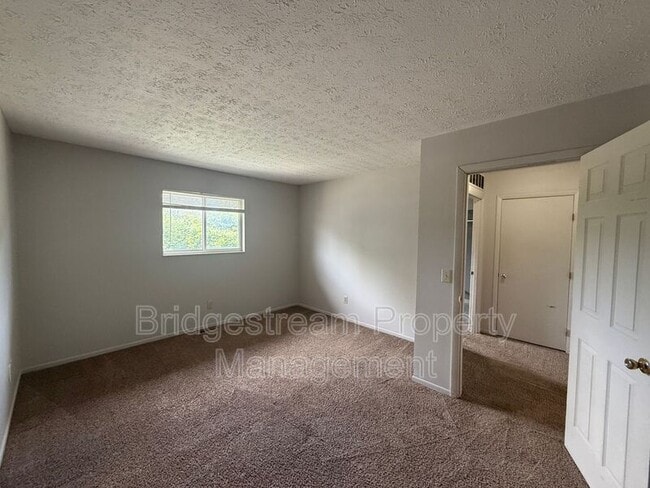 Photo - 1181 Redbluff Dr