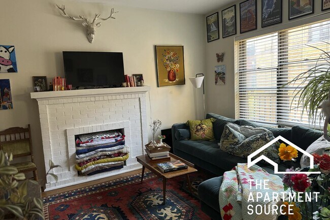 Photo - 724 W Roscoe St Unit 2N