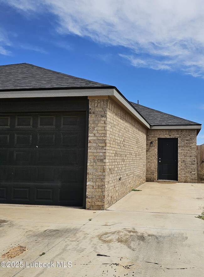 Building Photo - 5526 Itasca St Rental