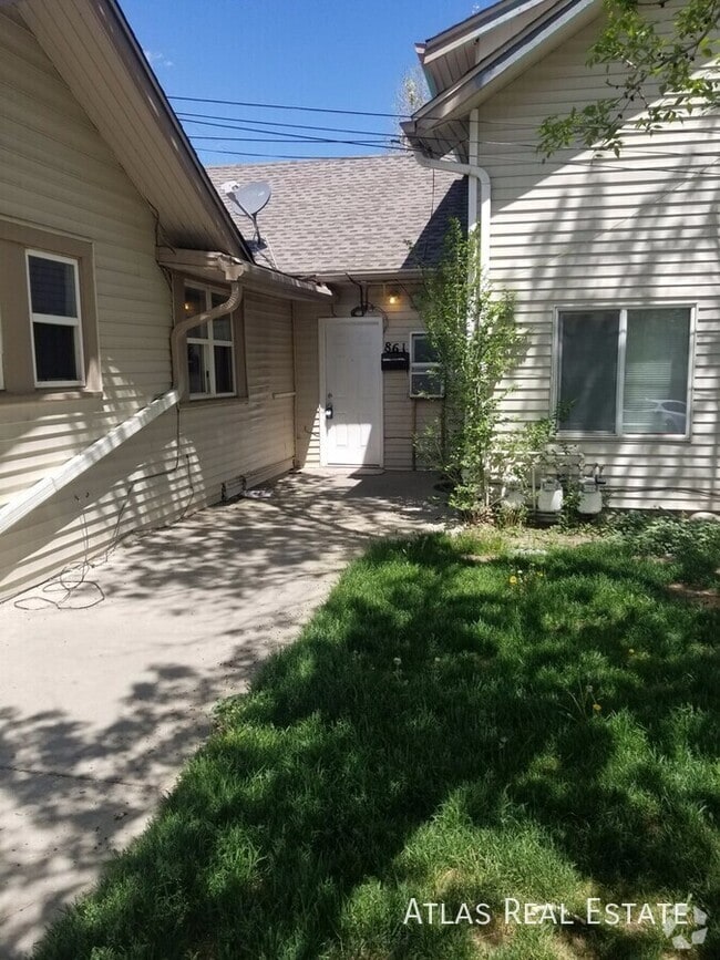 Building Photo - 861 Egbert St Rental