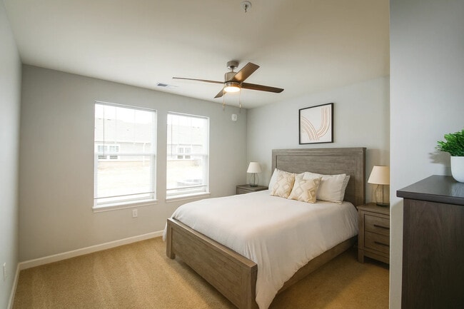 Photo - Sunspring Apartments