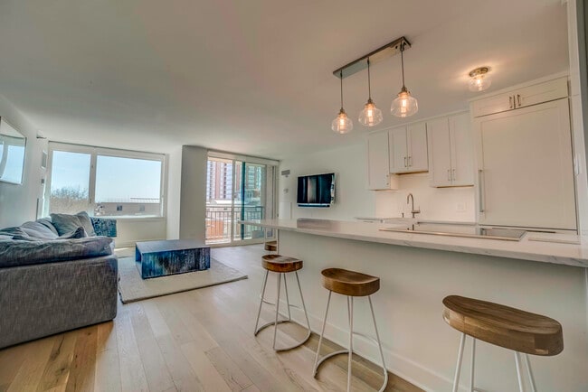 Photo - 440 N McClurg Ct Unidad 513