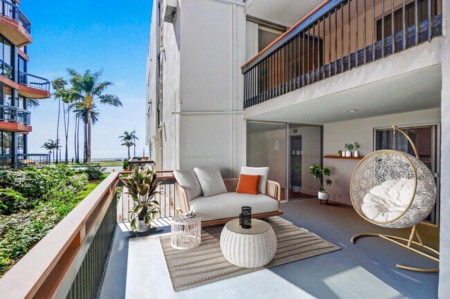 Photo - 1025 Ocean Avenue