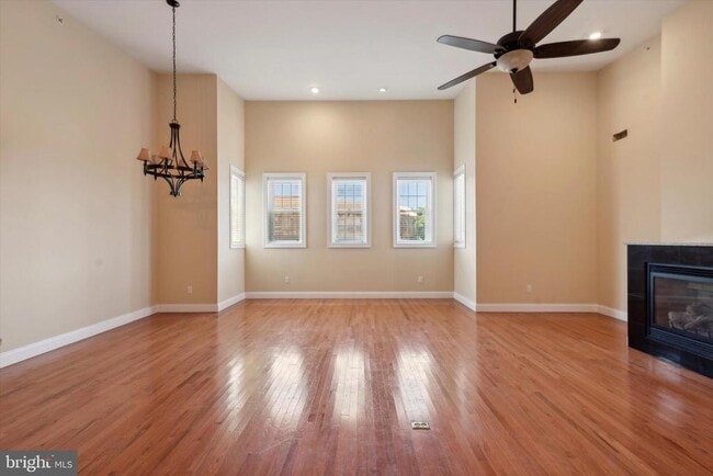 Building Photo - 4151 Cresson St Unit 3F