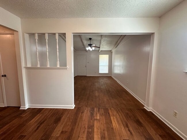 Photo - STAR 1909 Unit 1