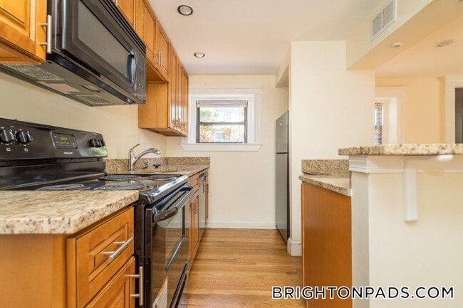 Building Photo - 4 Elko St