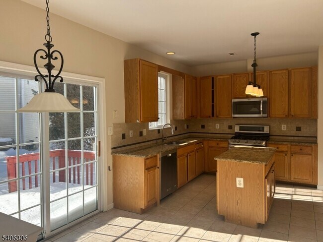 Photo - 226 Winding Hill Dr