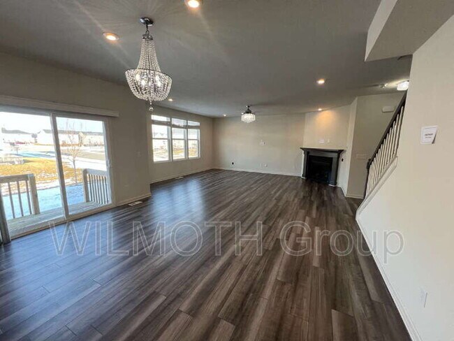 Photo - 5374 Noble Crossing Pkwy W