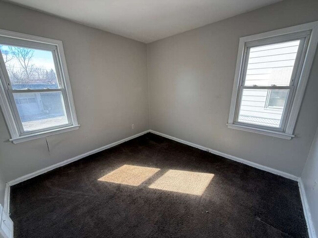 Photo - 2-BED, 1 BATH BEAUTIFUL SINGLE- FAMILY HOME IN MAPLE HEIGHTS!