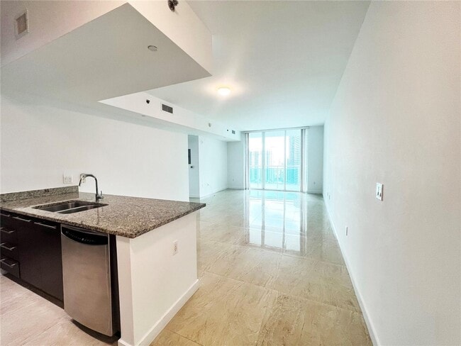 Photo - 950 Brickell Bay Dr Unit 2801