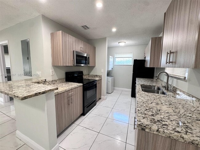 Photo - 206 NW 5th Ave