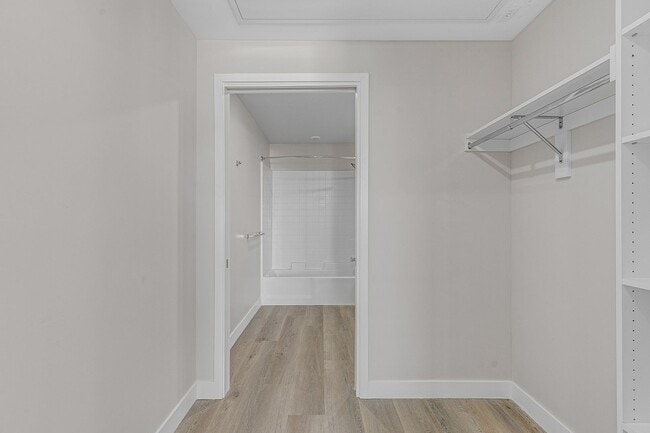 Photo - 825 Coronado-Building