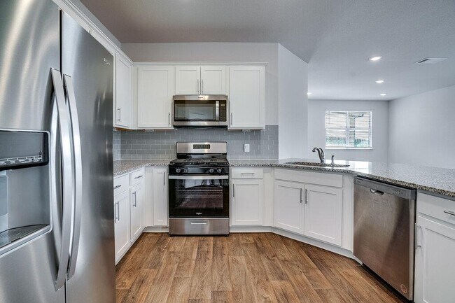 Photo - 152 Docile Lp