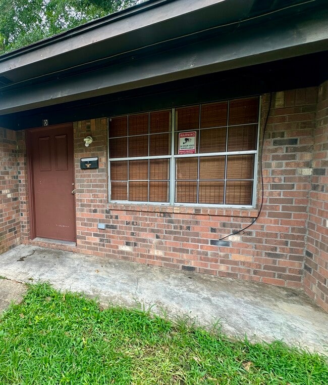 Building Photo - 515-512 12th Ave Rental