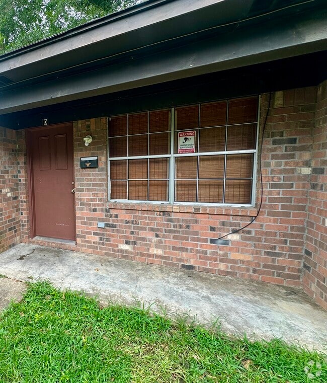 Building Photo - 515-512 12th Ave Rental