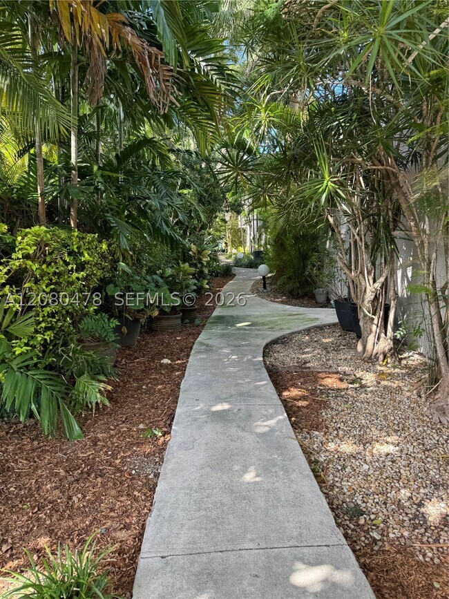 4702 SW 67th Ave Unit O5