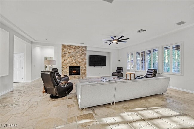 Photo - 2738 Kingclaven Dr