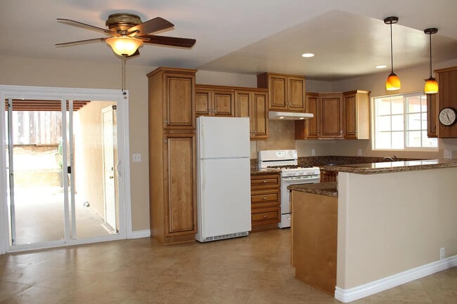Photo - 2750 Dahlia Ave