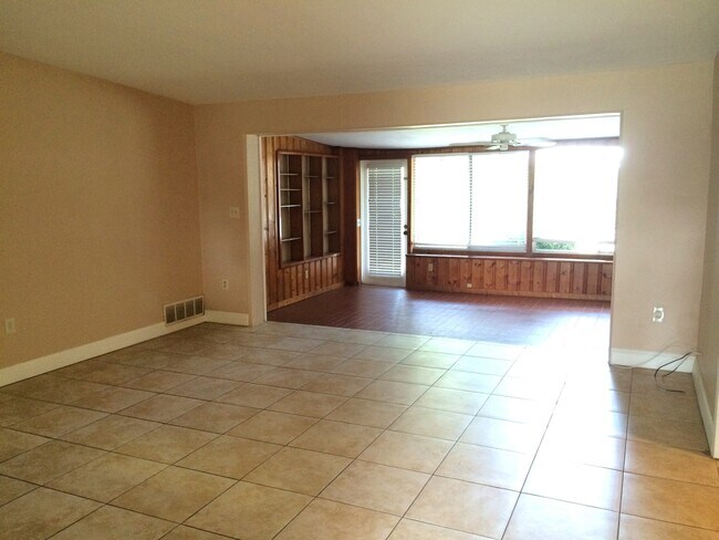 Photo - 6714 Nina Rosa Dr Unit 1